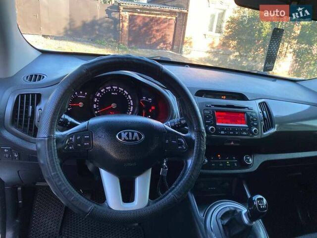 Киа Sportage, объемом двигателя 1.69 л и пробегом 185 тыс. км за 11850 $, фото 3 на Automoto.ua