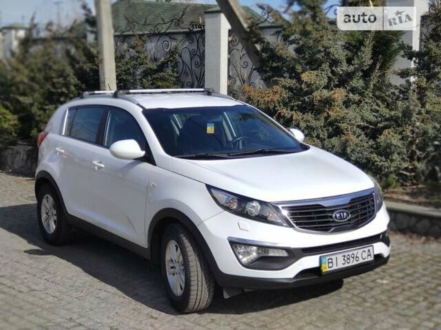 Киа Sportage, объемом двигателя 1.7 л и пробегом 170 тыс. км за 13900 $, фото 6 на Automoto.ua