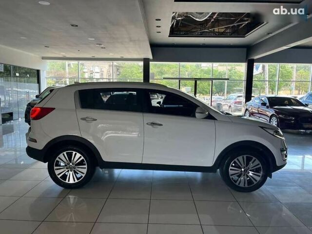 Кіа Sportage, об'ємом двигуна 2 л та пробігом 194 тис. км за 14500 $, фото 4 на Automoto.ua