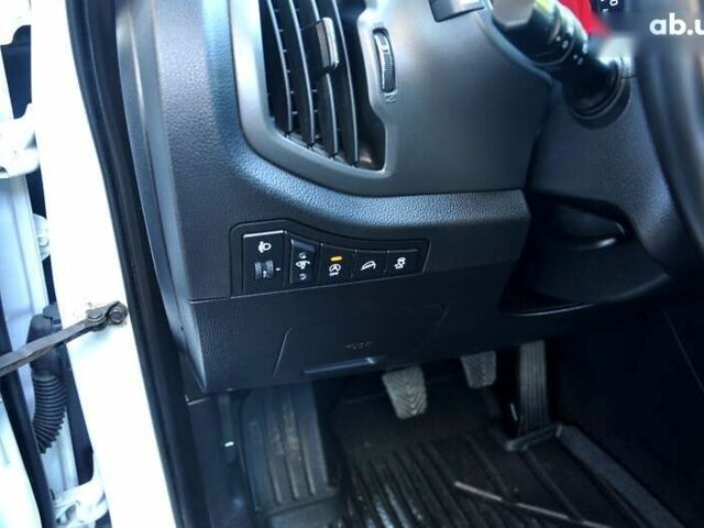 Киа Sportage, объемом двигателя 1.7 л и пробегом 184 тыс. км за 11600 $, фото 19 на Automoto.ua