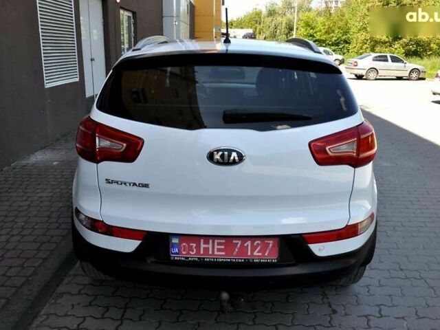 Киа Sportage, объемом двигателя 1.7 л и пробегом 184 тыс. км за 11600 $, фото 7 на Automoto.ua