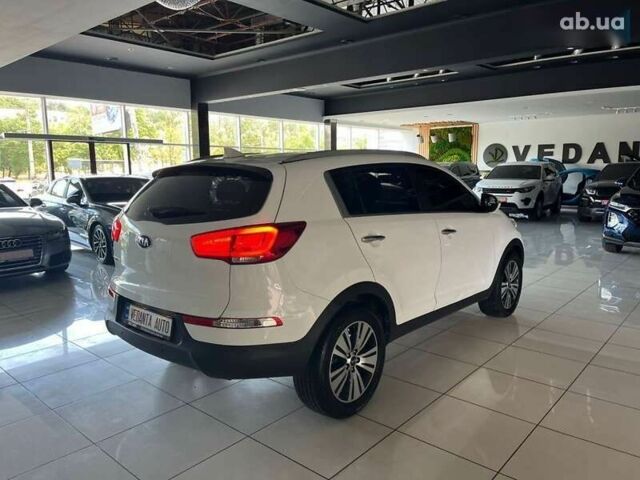 Кіа Sportage, об'ємом двигуна 2 л та пробігом 194 тис. км за 14500 $, фото 5 на Automoto.ua