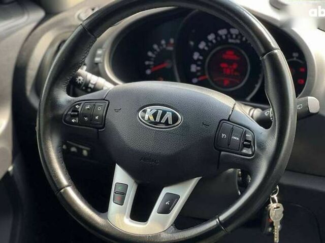 Киа Sportage, объемом двигателя 2 л и пробегом 127 тыс. км за 15800 $, фото 14 на Automoto.ua