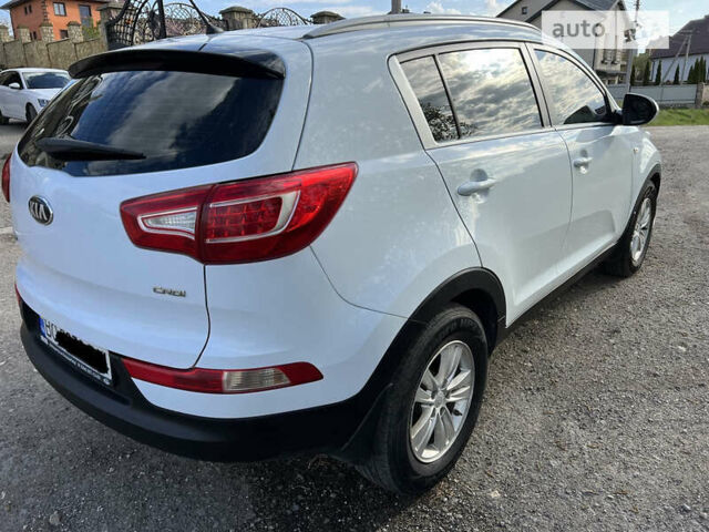 Киа Sportage, объемом двигателя 1.69 л и пробегом 168 тыс. км за 13000 $, фото 5 на Automoto.ua