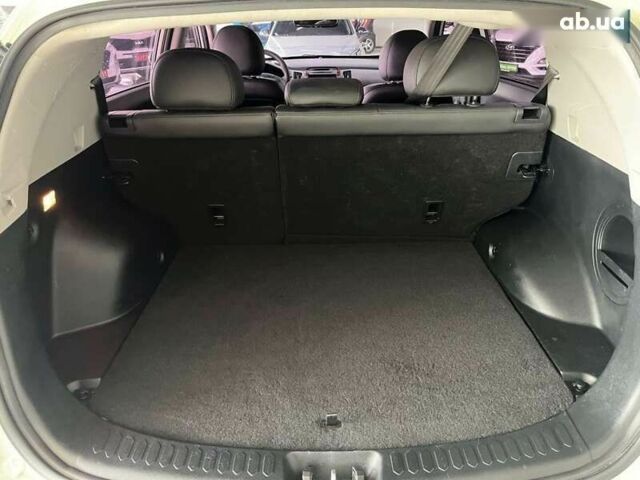 Кіа Sportage, об'ємом двигуна 2 л та пробігом 135 тис. км за 15300 $, фото 8 на Automoto.ua