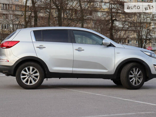 Киа Sportage, объемом двигателя 2 л и пробегом 275 тыс. км за 13599 $, фото 2 на Automoto.ua