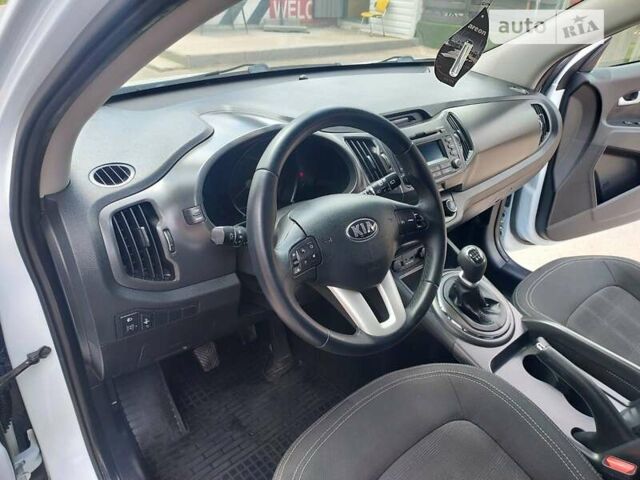 Киа Sportage, объемом двигателя 1.69 л и пробегом 118 тыс. км за 13800 $, фото 64 на Automoto.ua