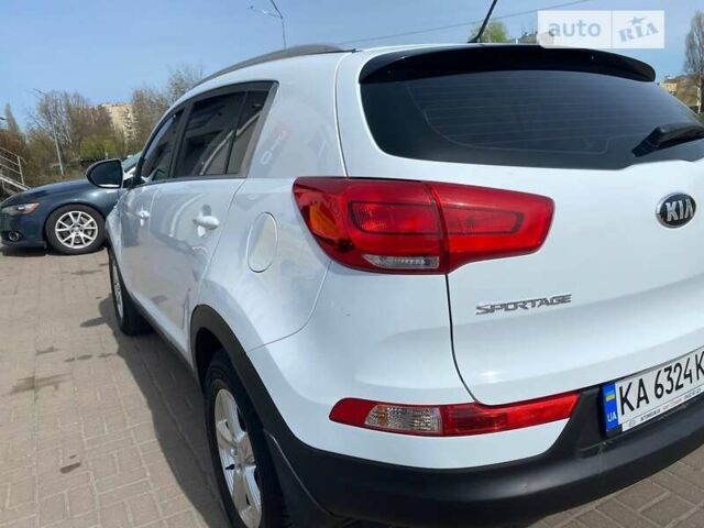 Кіа Sportage, об'ємом двигуна 1.69 л та пробігом 202 тис. км за 15000 $, фото 5 на Automoto.ua