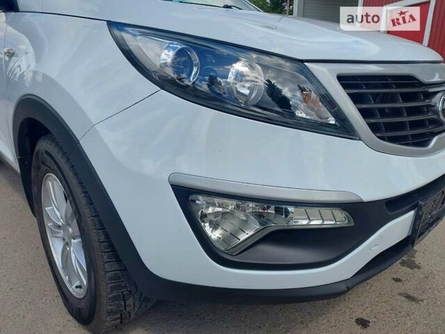 Киа Sportage, объемом двигателя 1.69 л и пробегом 118 тыс. км за 13800 $, фото 14 на Automoto.ua