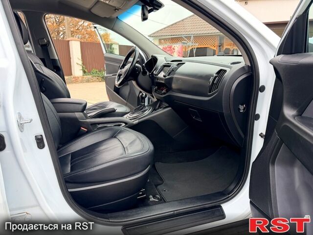 Киа Sportage, объемом двигателя 2 л и пробегом 191 тыс. км за 15850 $, фото 7 на Automoto.ua