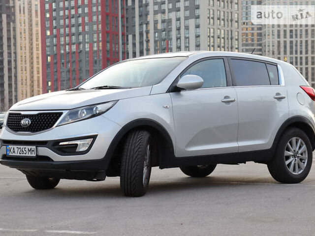 Кіа Sportage, об'ємом двигуна 2 л та пробігом 275 тис. км за 12900 $, фото 7 на Automoto.ua