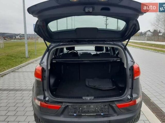 Киа Sportage, объемом двигателя 1.7 л и пробегом 190 тыс. км за 11500 $, фото 5 на Automoto.ua