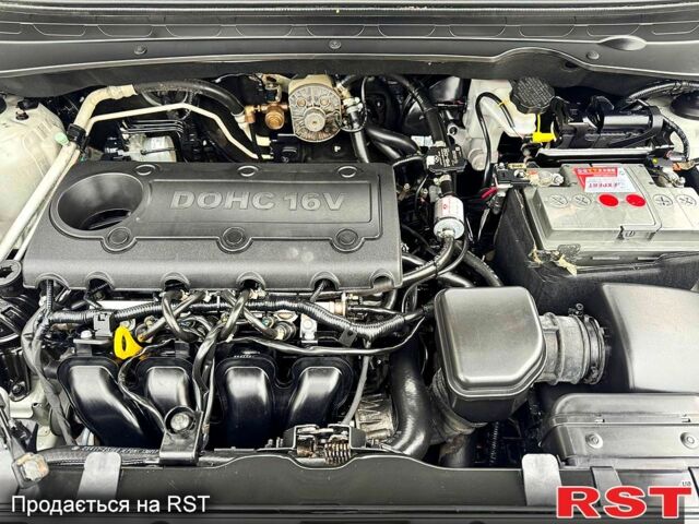 Кіа Sportage, об'ємом двигуна 2 л та пробігом 150 тис. км за 10999 $, фото 9 на Automoto.ua