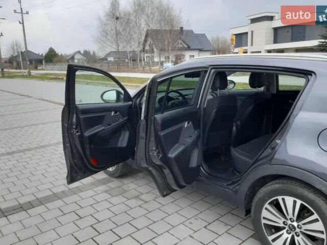 Киа Sportage, объемом двигателя 1.7 л и пробегом 190 тыс. км за 11500 $, фото 3 на Automoto.ua