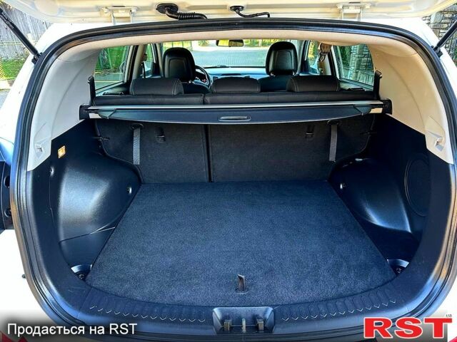 Кіа Sportage, об'ємом двигуна 1.6 л та пробігом 219 тис. км за 12900 $, фото 5 на Automoto.ua