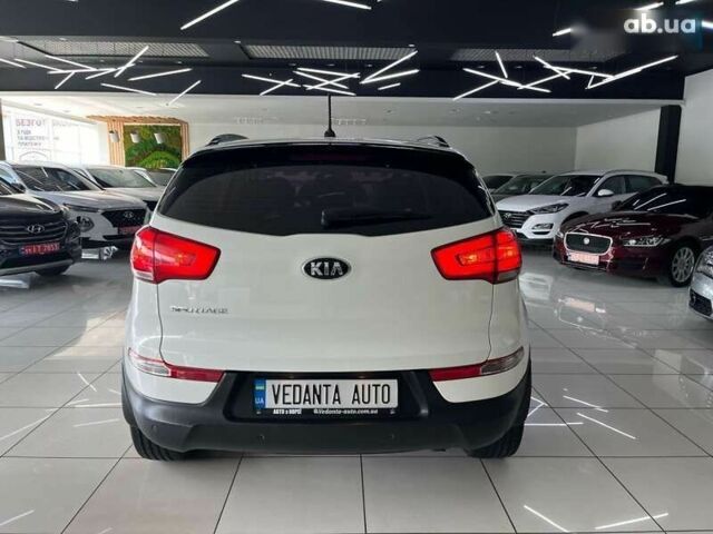 Кіа Sportage, об'ємом двигуна 2 л та пробігом 135 тис. км за 15300 $, фото 4 на Automoto.ua