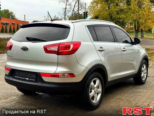 Кіа Sportage, об'ємом двигуна 2 л та пробігом 150 тис. км за 10999 $, фото 4 на Automoto.ua