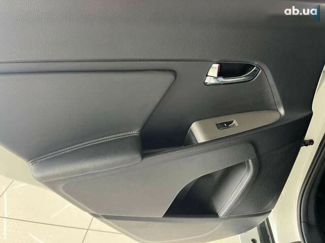 Кіа Sportage, об'ємом двигуна 2 л та пробігом 135 тис. км за 15300 $, фото 20 на Automoto.ua