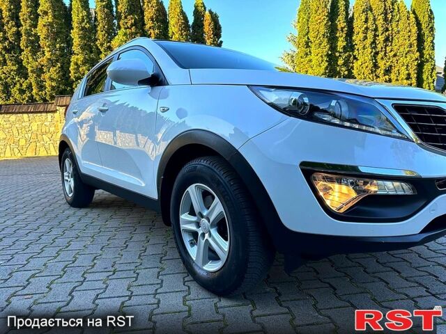 Кіа Sportage, об'ємом двигуна 1.6 л та пробігом 219 тис. км за 12900 $, фото 2 на Automoto.ua