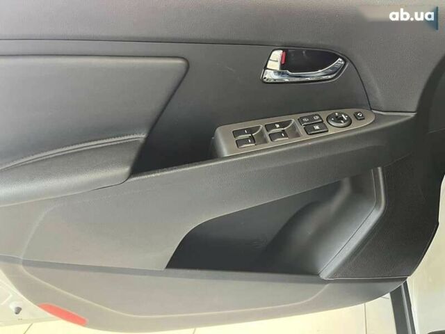 Киа Sportage, объемом двигателя 2 л и пробегом 169 тыс. км за 15900 $, фото 10 на Automoto.ua
