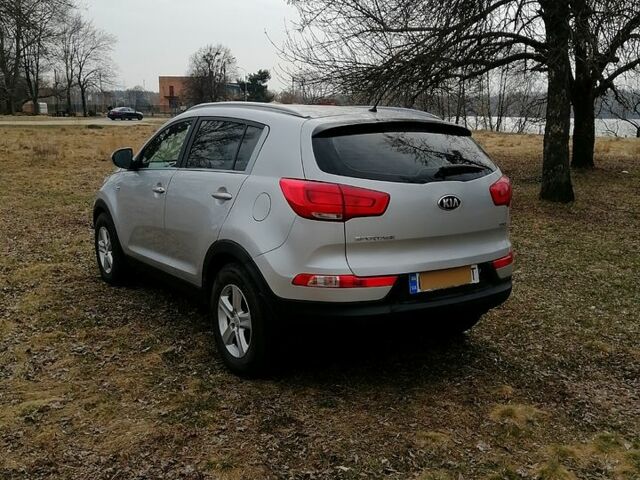 Киа Sportage, объемом двигателя 1.7 л и пробегом 107 тыс. км за 11800 $, фото 1 на Automoto.ua