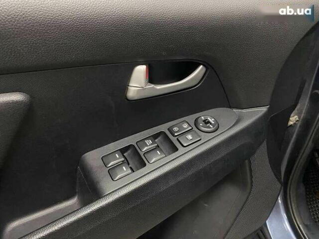 Киа Sportage, объемом двигателя 2.4 л и пробегом 153 тыс. км за 12490 $, фото 16 на Automoto.ua