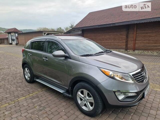 Кіа Sportage, об'ємом двигуна 2.4 л та пробігом 134 тис. км за 14000 $, фото 5 на Automoto.ua