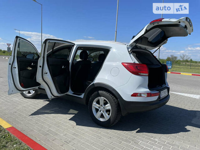 Кіа Sportage, об'ємом двигуна 1.69 л та пробігом 80 тис. км за 16400 $, фото 9 на Automoto.ua