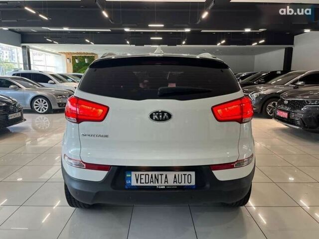 Киа Sportage, объемом двигателя 2 л и пробегом 169 тыс. км за 15900 $, фото 4 на Automoto.ua