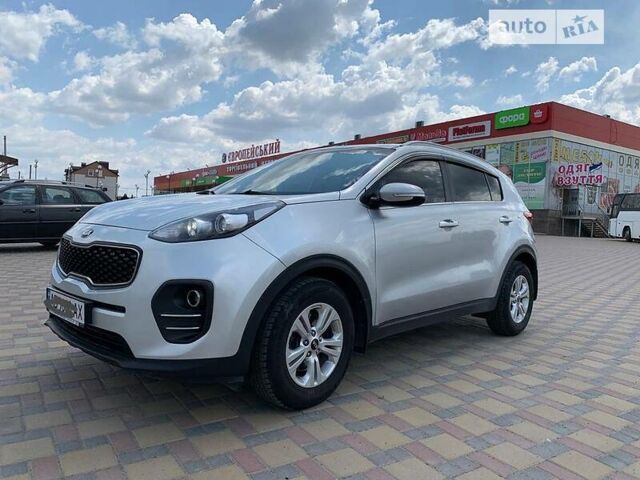 Кіа Sportage, об'ємом двигуна 0 л та пробігом 141 тис. км за 17000 $, фото 1 на Automoto.ua