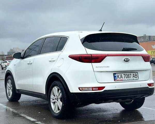 Киа Sportage, объемом двигателя 1.69 л и пробегом 97 тыс. км за 15300 $, фото 4 на Automoto.ua