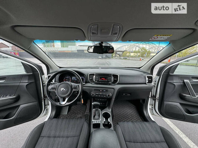 Киа Sportage, объемом двигателя 2 л и пробегом 159 тыс. км за 16900 $, фото 18 на Automoto.ua