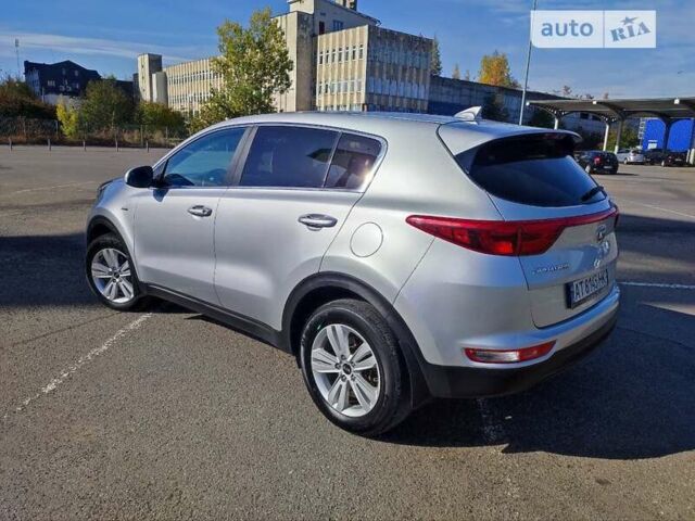 Киа Sportage, объемом двигателя 2.36 л и пробегом 105 тыс. км за 14000 $, фото 3 на Automoto.ua