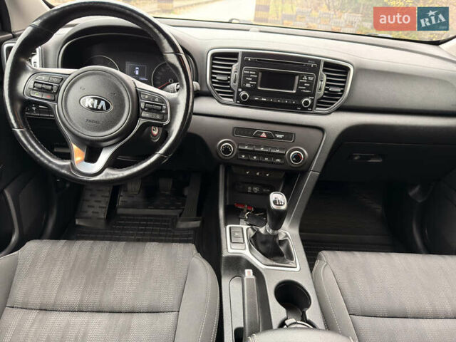Киа Sportage, объемом двигателя 1.59 л и пробегом 114 тыс. км за 14800 $, фото 11 на Automoto.ua