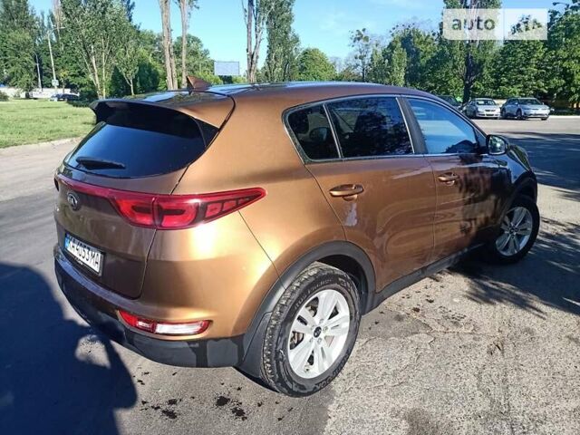 Киа Sportage, объемом двигателя 0 л и пробегом 115 тыс. км за 15000 $, фото 2 на Automoto.ua