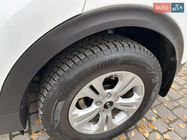 Киа Sportage, объемом двигателя 1.59 л и пробегом 114 тыс. км за 14800 $, фото 9 на Automoto.ua