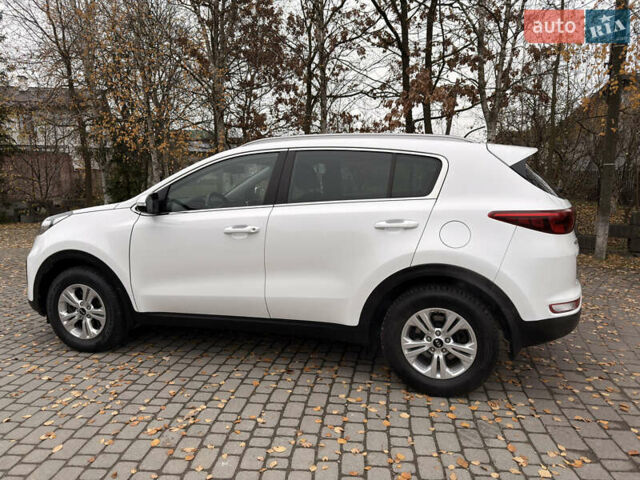 Киа Sportage, объемом двигателя 1.59 л и пробегом 114 тыс. км за 14800 $, фото 2 на Automoto.ua