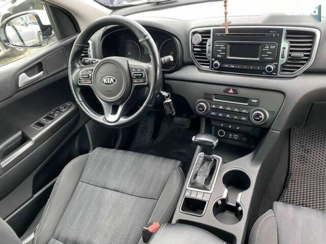 Киа Sportage, объемом двигателя 1.7 л и пробегом 212 тыс. км за 16800 $, фото 9 на Automoto.ua