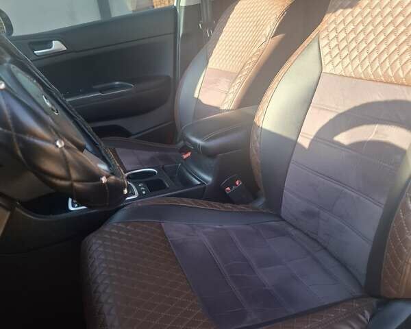 Киа Sportage, объемом двигателя 1.7 л и пробегом 201 тыс. км за 15500 $, фото 8 на Automoto.ua