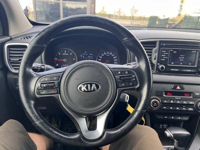 Кіа Sportage, об'ємом двигуна 2 л та пробігом 221 тис. км за 19500 $, фото 15 на Automoto.ua