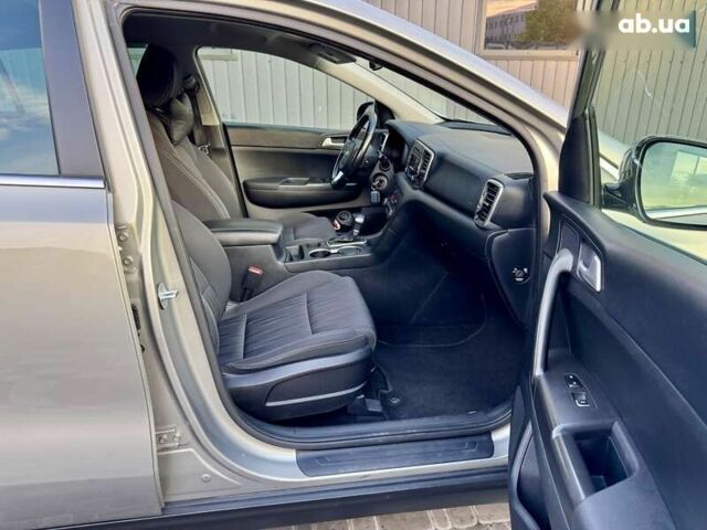 Киа Sportage 2017 в Киеве на Automoto.ua Киа Sportage, объемом двигателя 0 л и пробегом 103 тыс. км за 17900 $, фото 27 на Automoto.ua