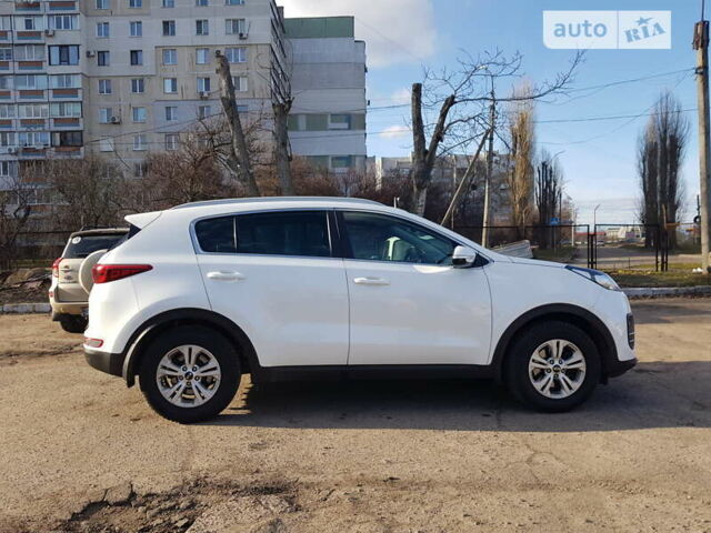 Киа Sportage, объемом двигателя 1.69 л и пробегом 137 тыс. км за 17200 $, фото 4 на Automoto.ua