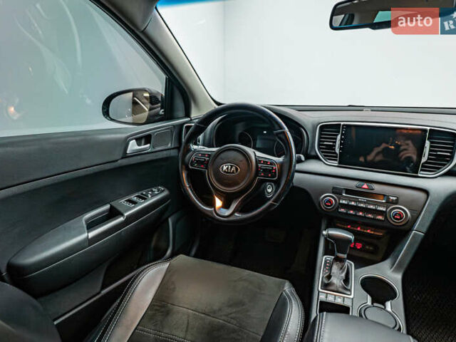 Киа Sportage 2017 в Киеве на Automoto.ua Киа Sportage, объемом двигателя 1.7 л и пробегом 140 тыс. км за 15813 $, фото 10 на Automoto.ua