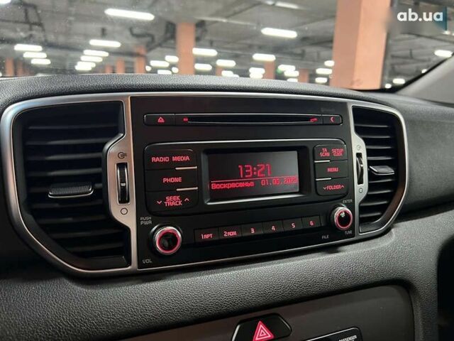 Кіа Sportage 2017 у Києві на Automoto.ua Кіа Sportage, об'ємом двигуна 1.7 л та пробігом 164 тис. км за 17500 $, фото 23 на Automoto.ua