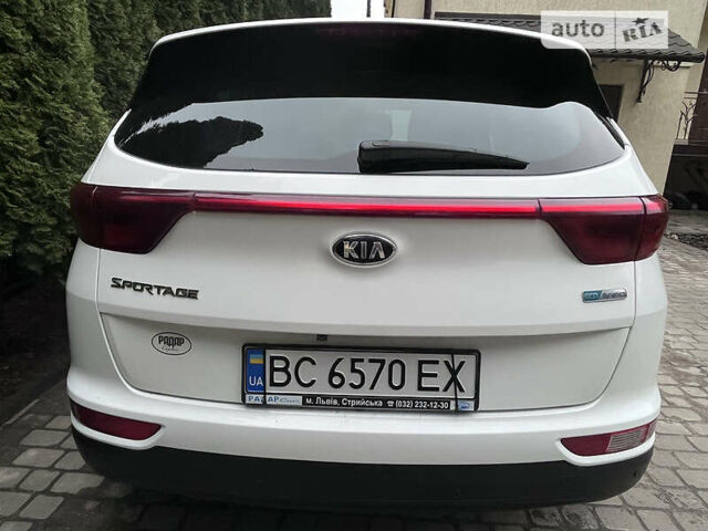 Кіа Sportage, об'ємом двигуна 1.7 л та пробігом 96 тис. км за 18750 $, фото 4 на Automoto.ua