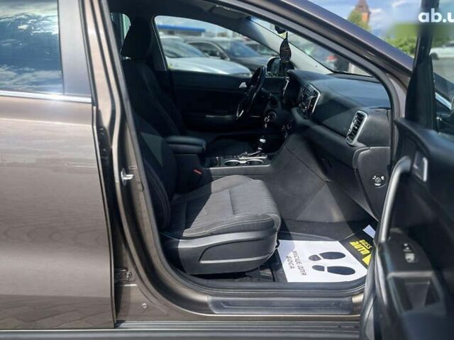 Кіа Sportage 2017 у Мукачево на Automoto.ua Кіа Sportage, об'ємом двигуна 2 л та пробігом 162 тис. км за 16000 $, фото 12 на Automoto.ua