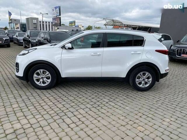 Киа Sportage, объемом двигателя 1.7 л и пробегом 212 тыс. км за 16800 $, фото 3 на Automoto.ua