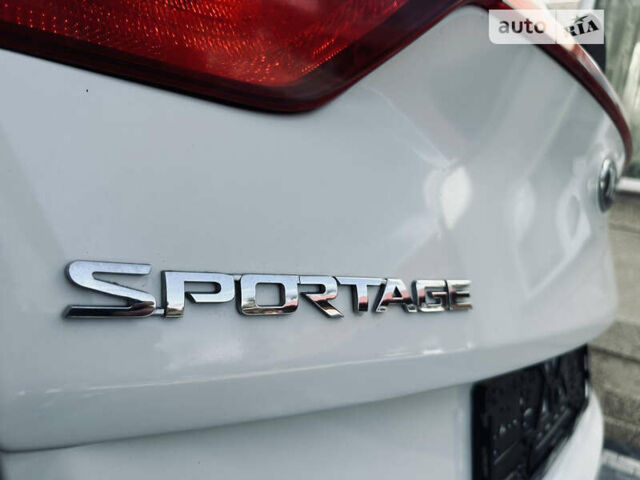 Киа Sportage, объемом двигателя 0 л и пробегом 149 тыс. км за 16999 $, фото 8 на Automoto.ua