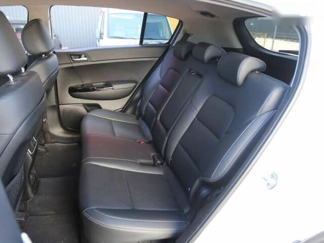 Киа Sportage, объемом двигателя 2 л и пробегом 96 тыс. км за 18500 $, фото 9 на Automoto.ua
