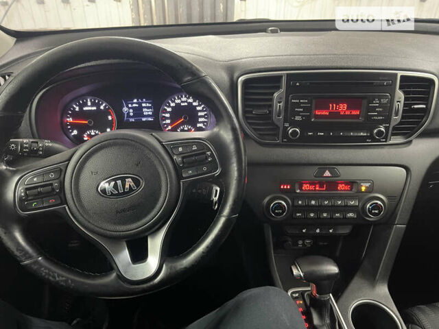 Кіа Sportage, об'ємом двигуна 1.69 л та пробігом 187 тис. км за 17350 $, фото 14 на Automoto.ua